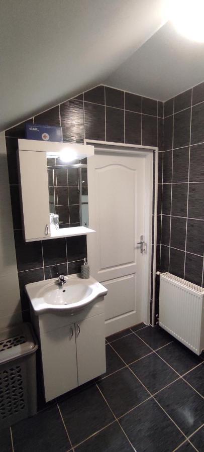 Apartman Majetic Otočac Εξωτερικό φωτογραφία
