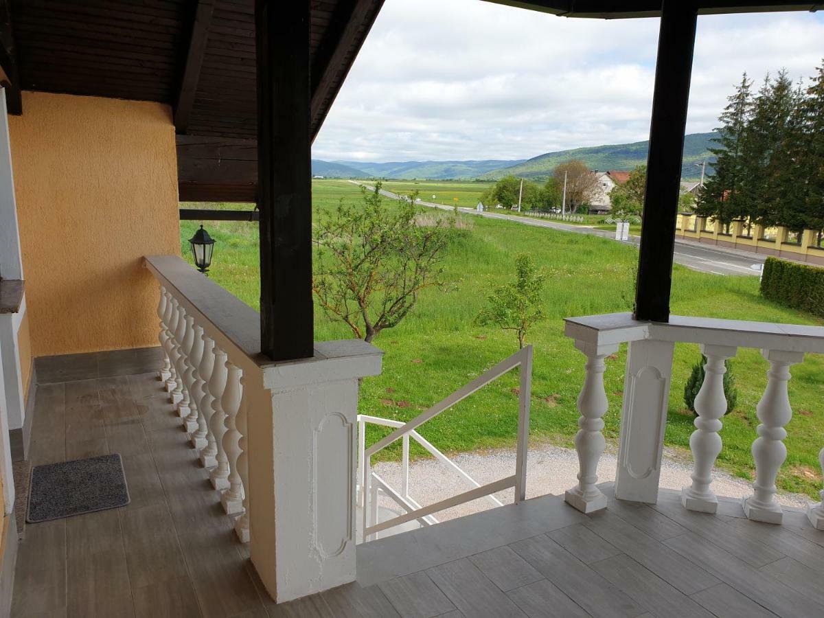 Apartman Majetic Otočac Εξωτερικό φωτογραφία
